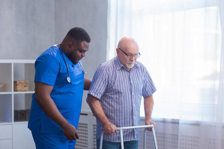 Quelles sont les différences entre une consultation en cabinet et à domicile ? Martinique